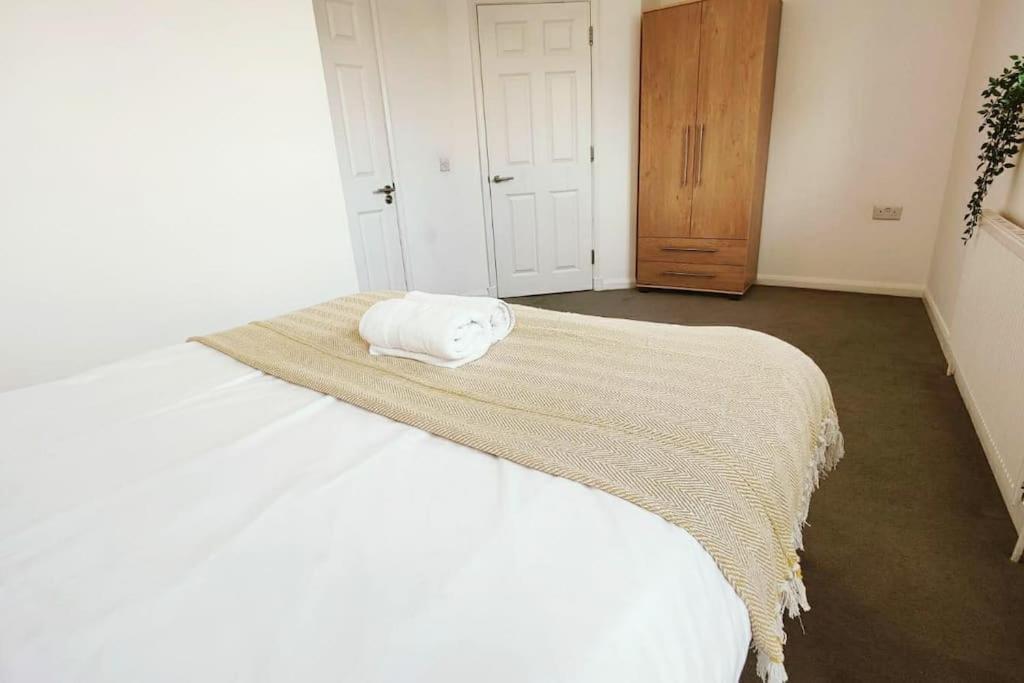 Apartment Aldgate Flats In E1. London